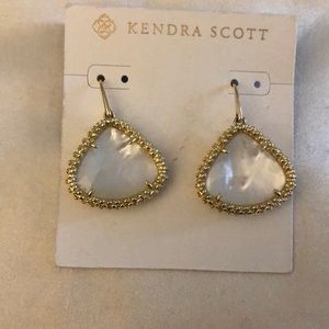 Kendra Scott Framed Kendall Drop Earrings With Ivory Mother Of Pearl NWT
